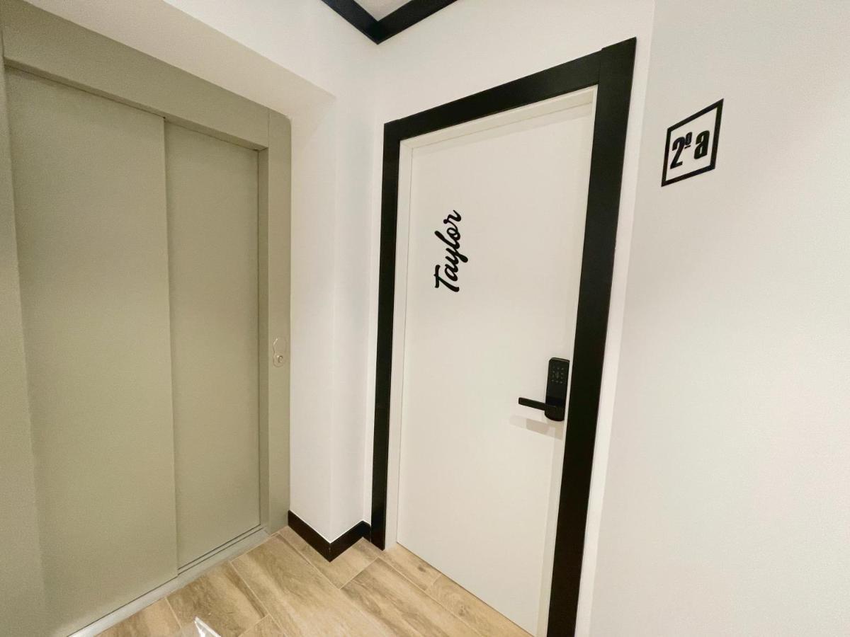 Apartamentos MK77 León - Lancia Exterior foto